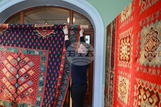 Rediscovered National Treasure: Bulgarian Kilims Exhibition Opens in Veliko Tarnovo