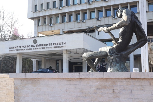 Българските граждани незабавно да напуснат Ливан препоръчват от Министерството на външните работи