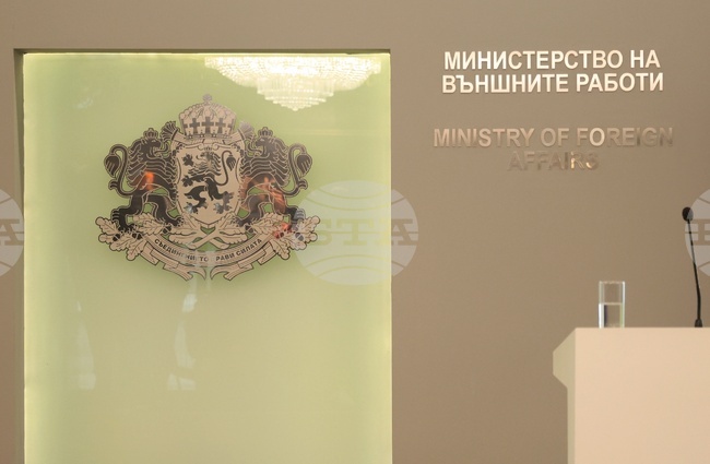 Приключиха изборите зад граница, съобщиха от МВнР