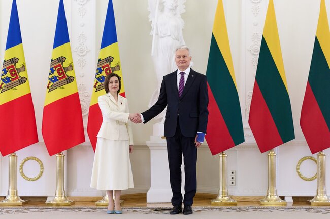 МОЛДПРЕС: Литовският президент заяви, че присъединяването на Молдова и Украйна към ЕС до 2030 г. е стратегическа цел на страната