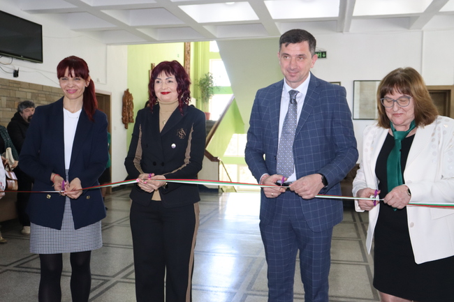 Нов STEM център е открит в гимназията по селско стопанство „Никола Пушкаров“ в Попово