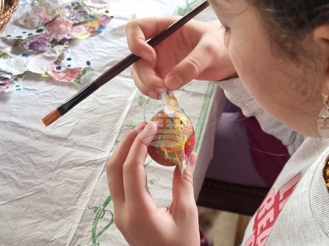 Кърджали - работилница за боядисване на яйца