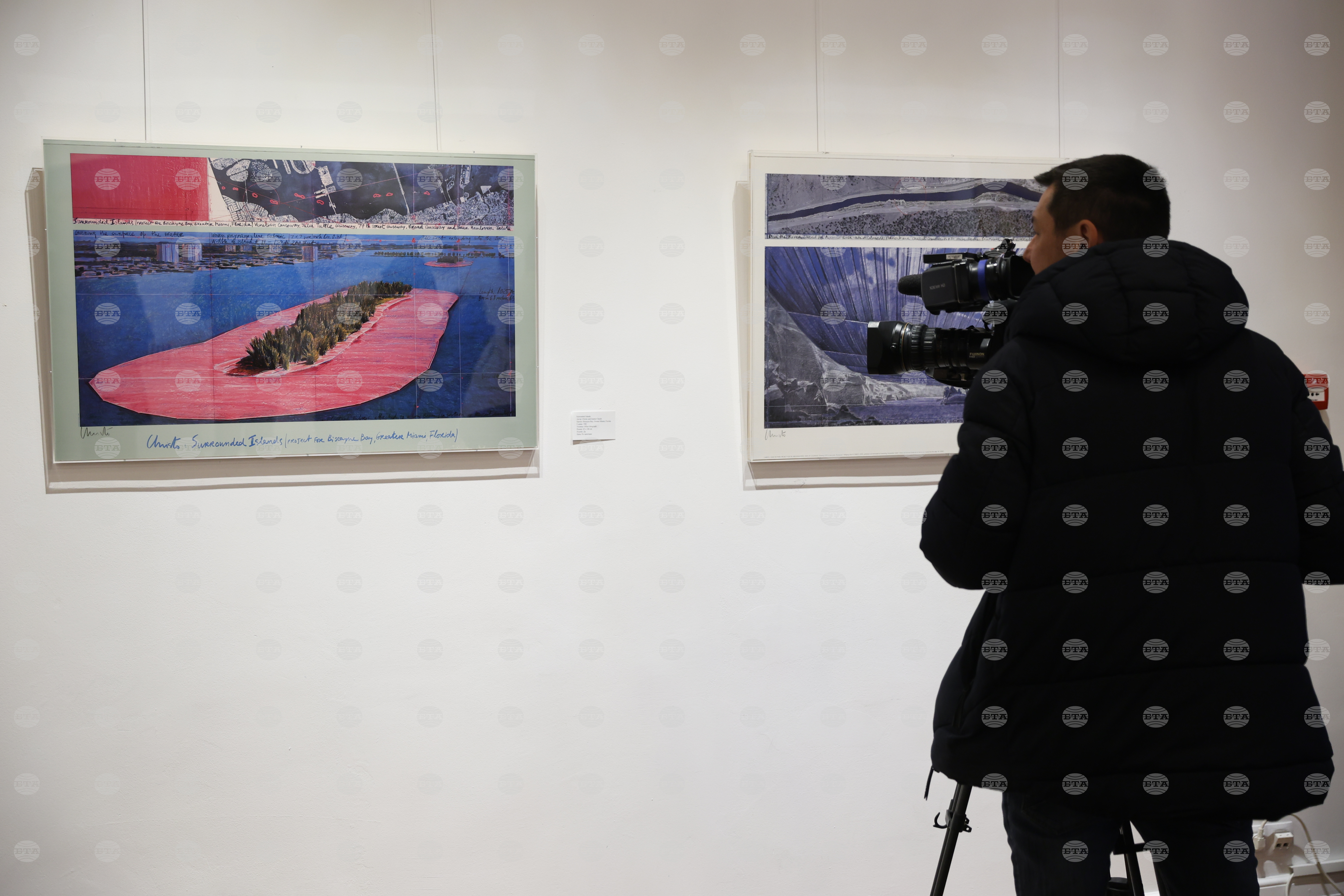 Проектът на Кристо и Жан-Клод "Обградените острови" е сред 25-те най-значими творби в съвременното изкуство според "Ню Йорк таймс"