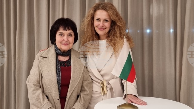 Българката Йорданка Чоти, която от 52 години живее в Румъния, и дъщеря ѝ Адриана пред БТА: Когато срещнем българи, генът ни се активира