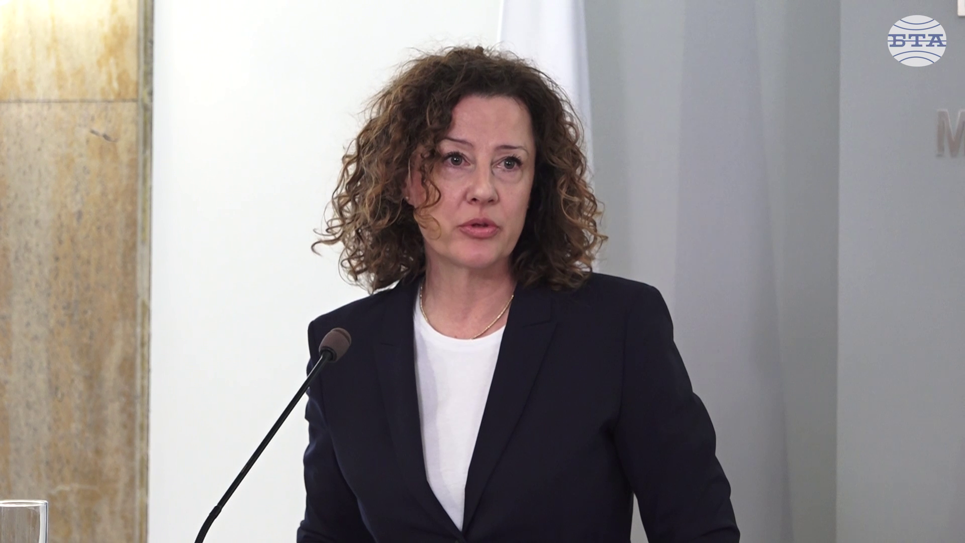 До ОАЕ бяха осъществени шест полета, организирани от правителството, и пет на частни компании, съобщиха от Кризисния щаб на МВнР