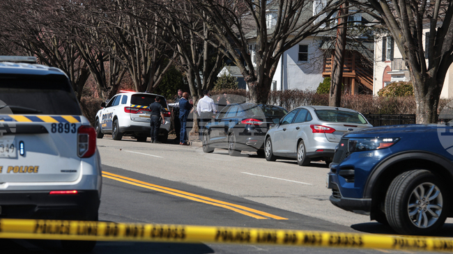 Полицай бе ранен в американския град Балтимор при инцидент с барикадирал се в жилище човек, заяви кметът на града