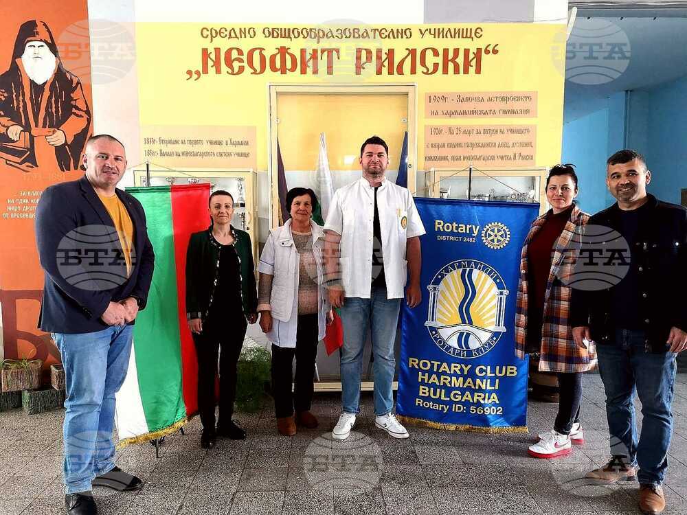 Кампания за профилактика на деца с гръбначни изкривявания започна в Харманли