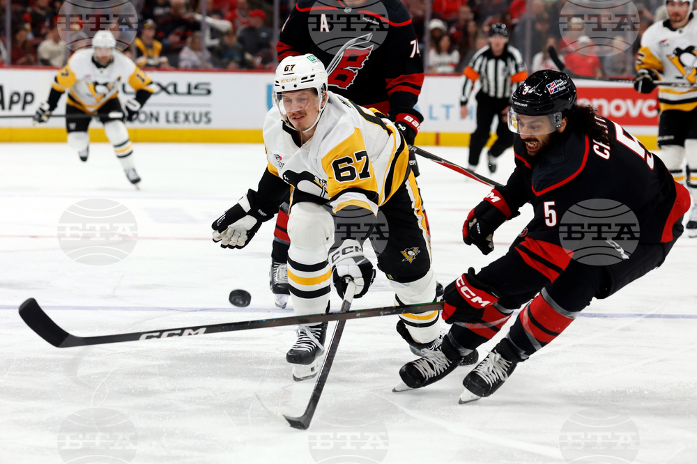 Penguins Hurricanes Hockey