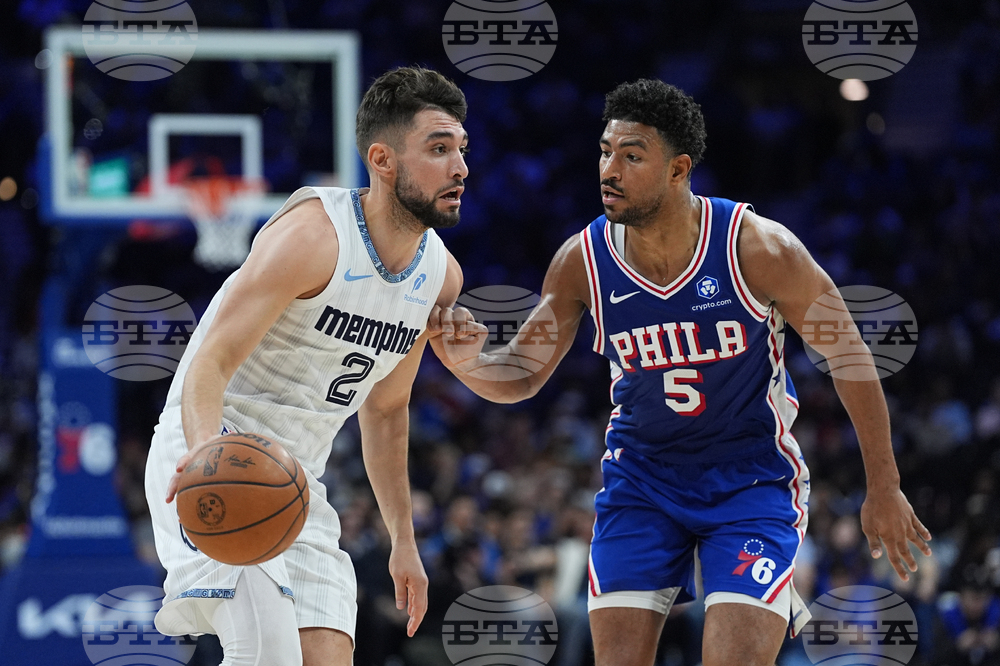 Grizzlies 76ers Basketball