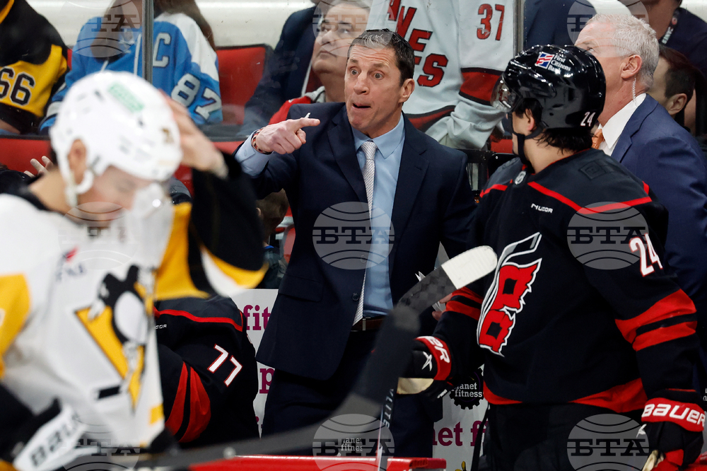 Penguins Hurricanes Hockey