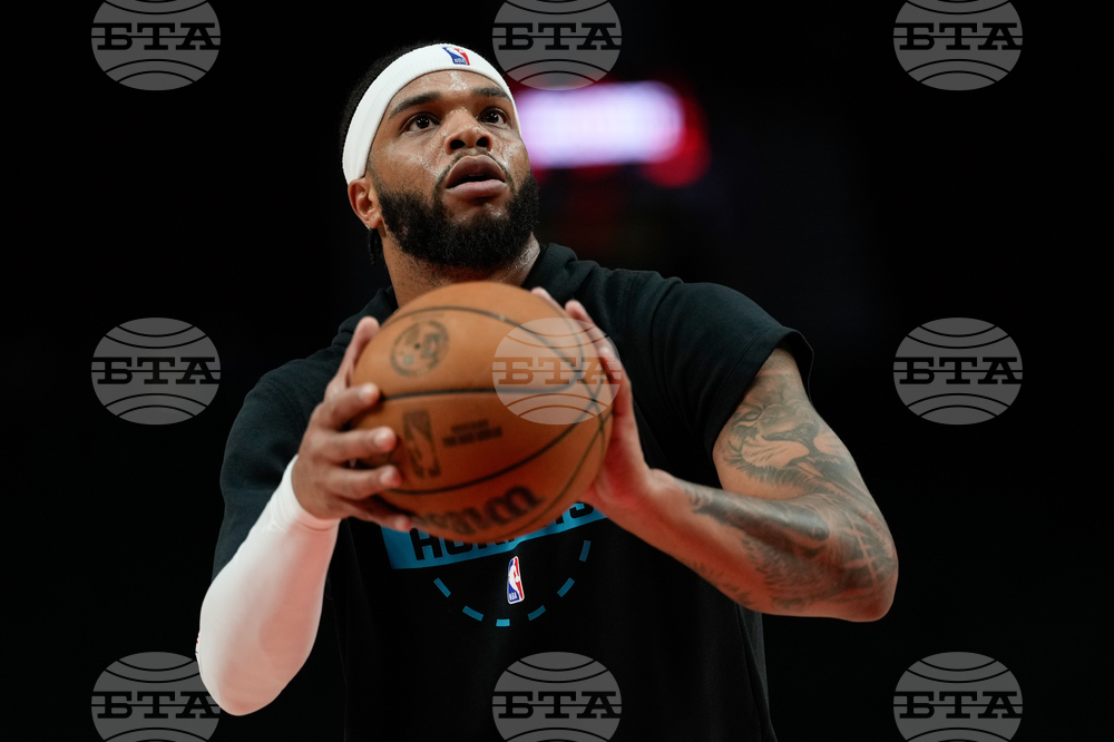 Hornets Trail Blazers Basketball