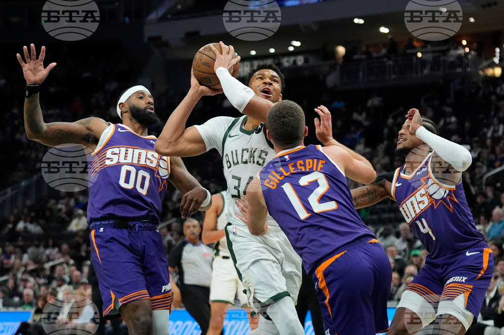 Suns Bucks Basketball