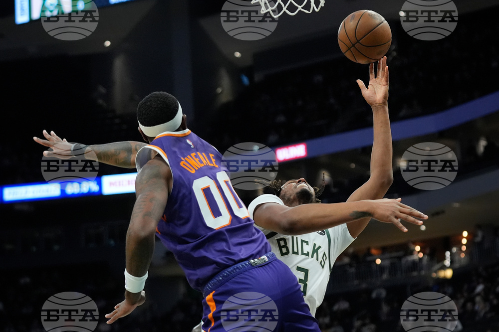 Suns Bucks Basketball
