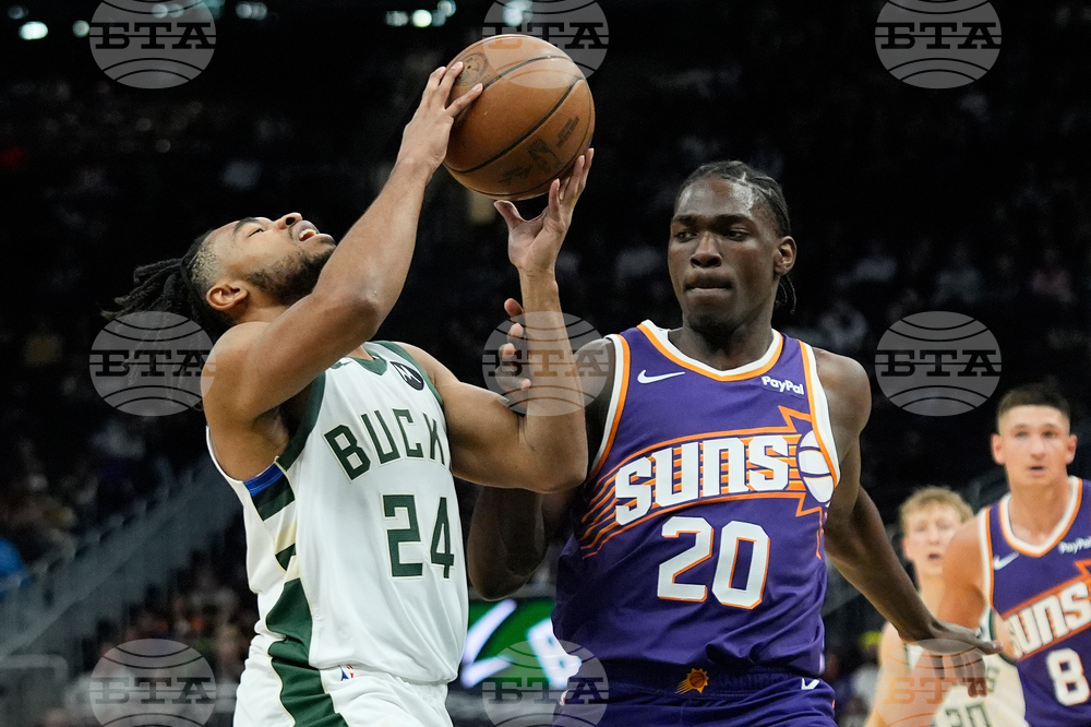 Suns Bucks Basketball