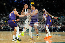 Suns Bucks Basketball