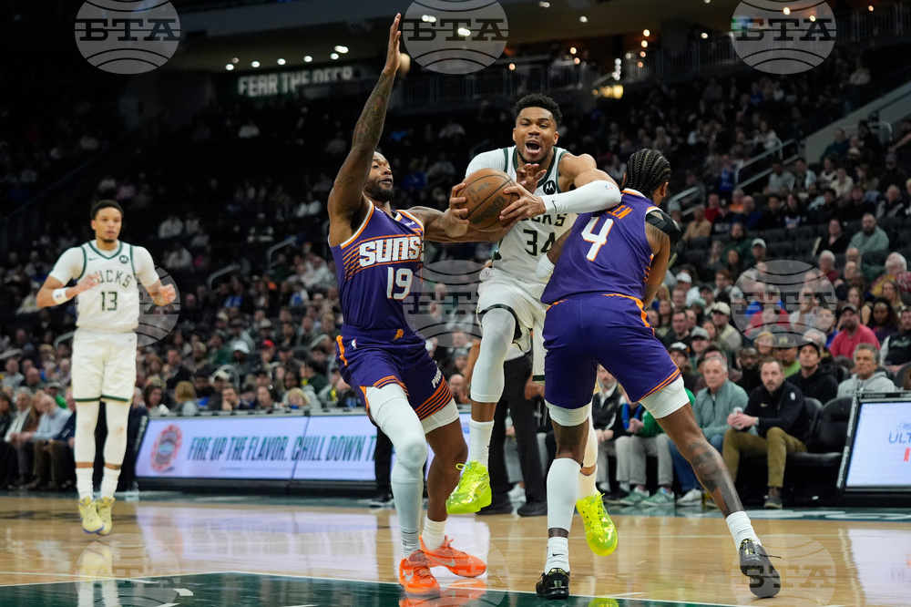 Suns Bucks Basketball