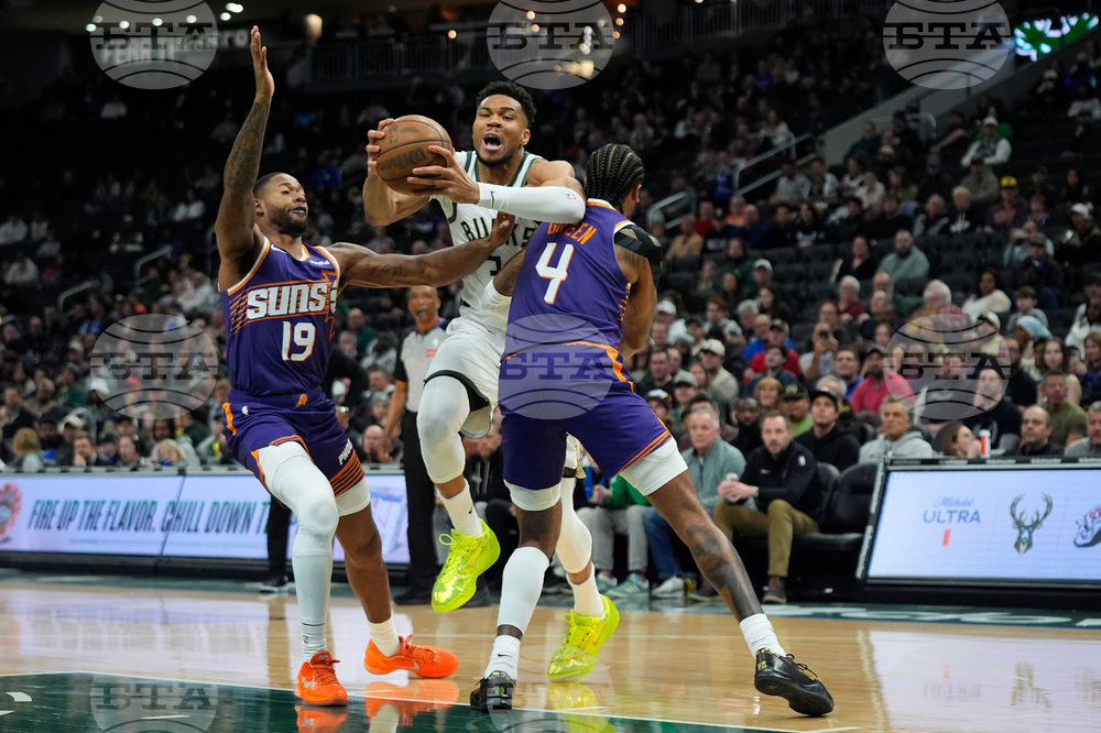 Suns Bucks Basketball