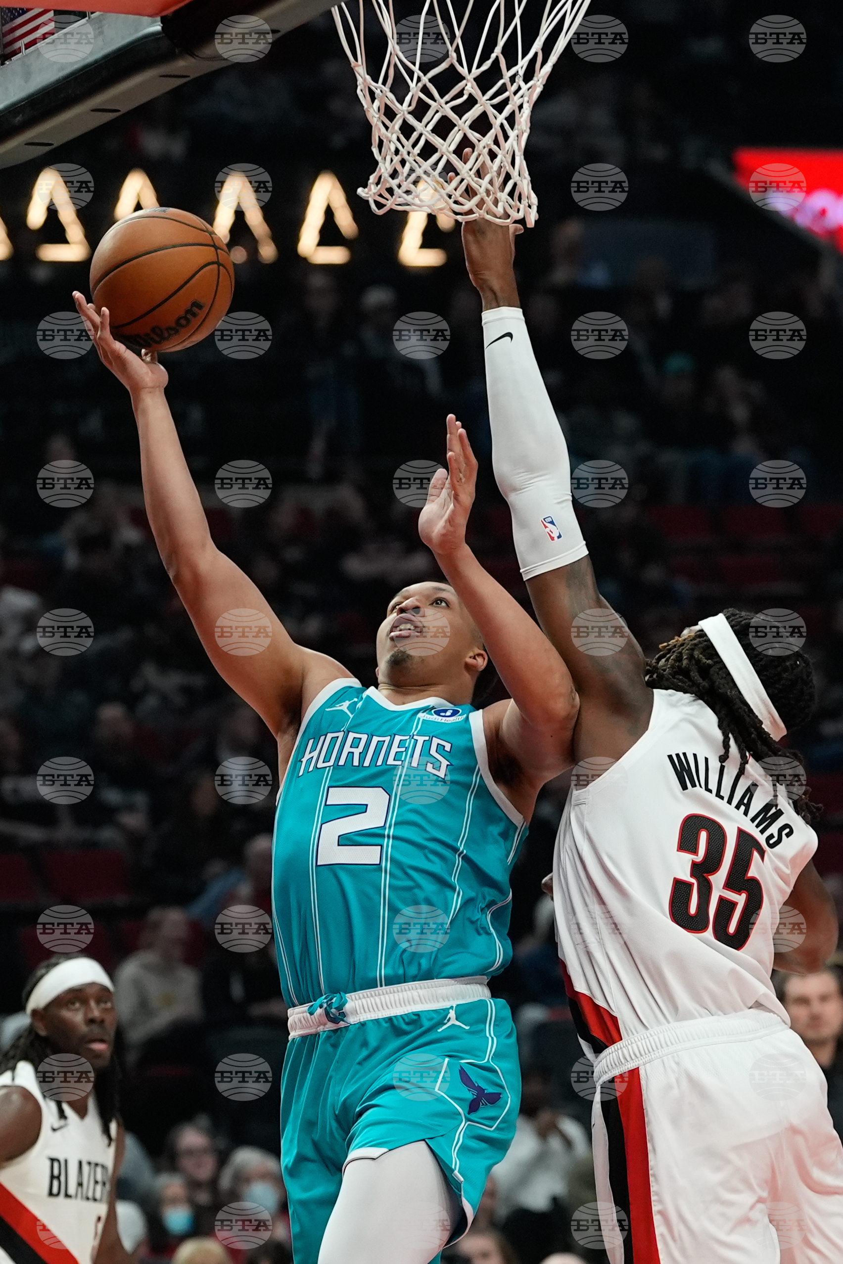 Hornets Trail Blazers Basketball