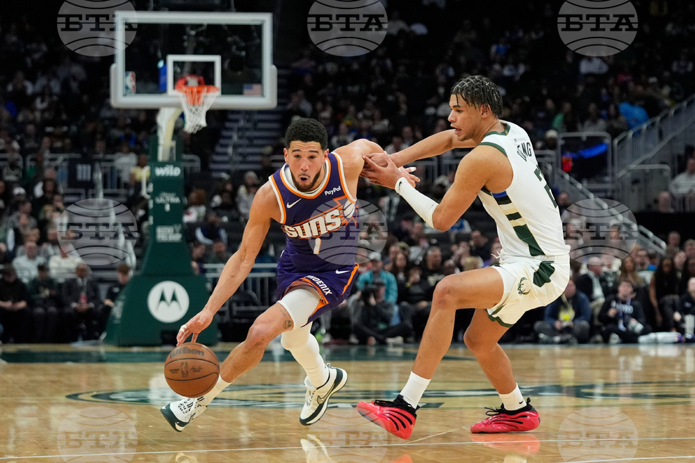 Suns Bucks Basketball