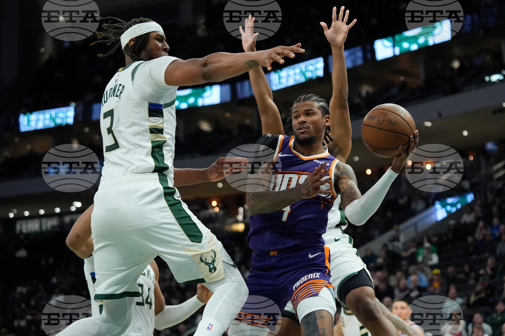 Suns Bucks Basketball