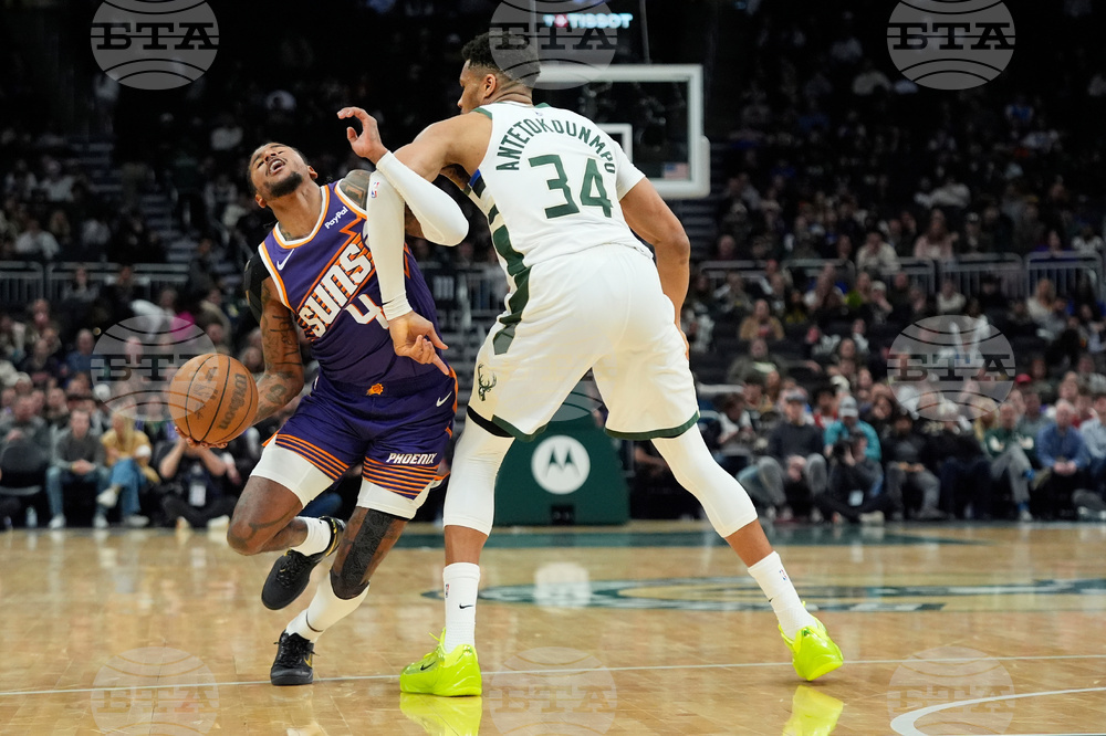 Suns Bucks Basketball