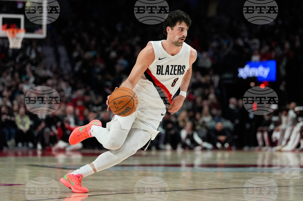 Hornets Trail Blazers Basketball