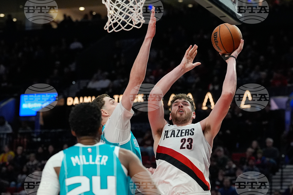 Hornets Trail Blazers Basketball
