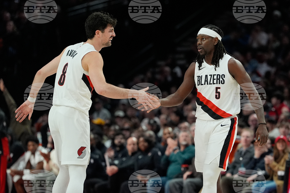 Hornets Trail Blazers Basketball