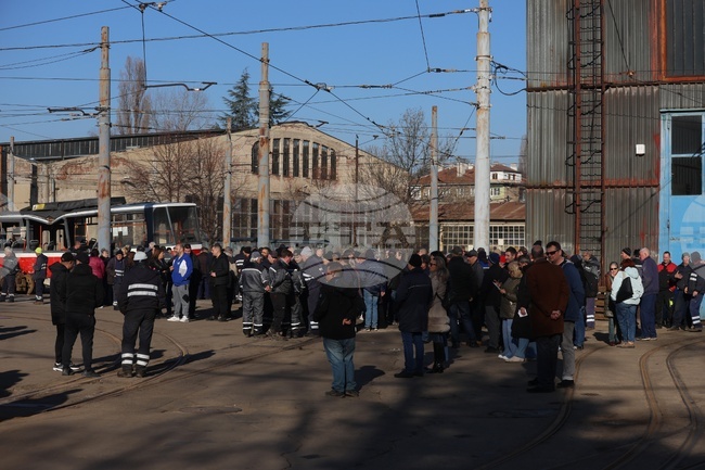 Градски транспорт - служители - протест
