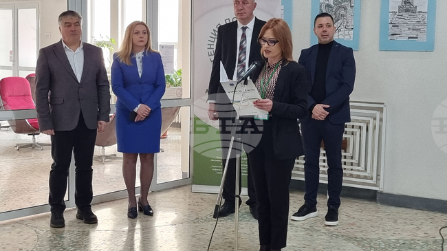 Общо 21 работодатели участват в специализирана трудова борса в сферата на туризма в Добрич