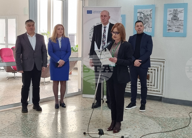 Общо 21 работодатели участват в специализирана трудова борса в сферата на туризма в Добрич