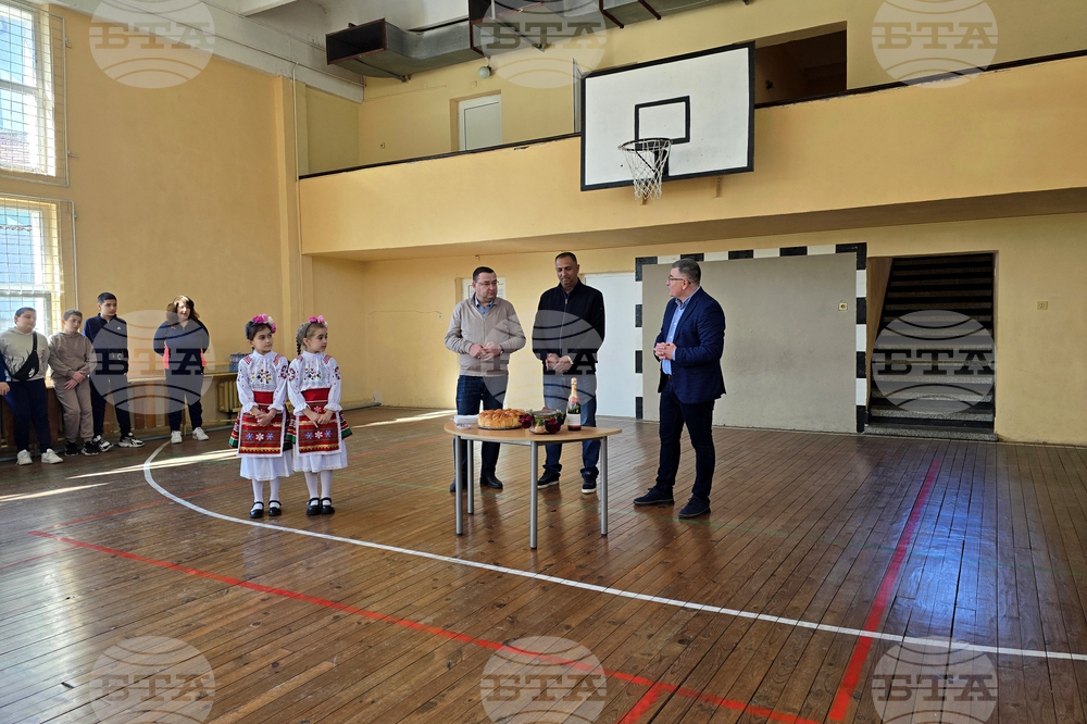 Свищов - ремонт на физкултурен салон - СУ „Николай Катранов“