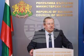 Министерски съвет - Хасан Адемов - пресконференция