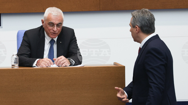 ГЕРБ-СДС, "ДПС-Ново начало" и ИТН изразиха съмнения за честността на вота, от "Възраждане" препоръчаха на министър Георги Шарков да си подаде оставката