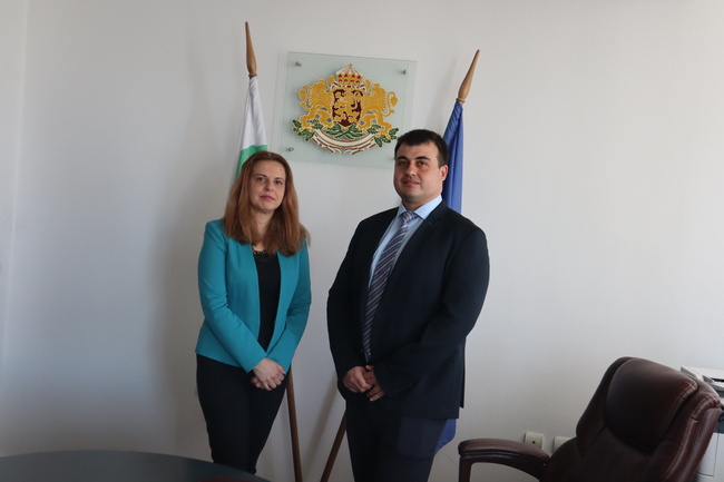 Областният управител на област Стара Загора Ива Радева представи днес новия си заместник Дани Бечев 