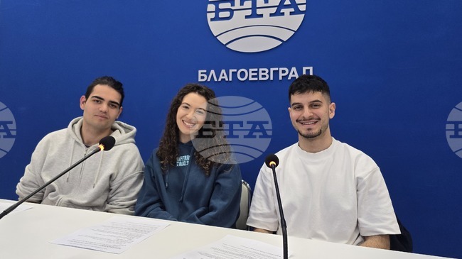 Студенти организират благотворителна футболна среща с ветерани в подкрепа на деца и младежи със синдрома на Даун