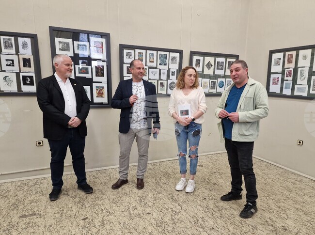 Изложба с над 200 избрани творби от международен екслибрис конкурс е подредена във Велико Търново