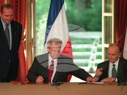 FRANCE BOSNIA SUMMIT