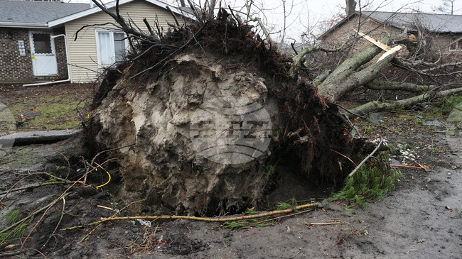 Загреб е ударен от силна буря със скорост на вятъра до 120 км в час; има пострадали