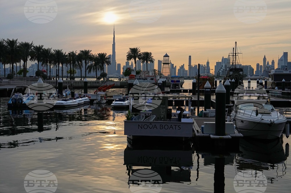 Експлозии са чути в центъра на Дубай 