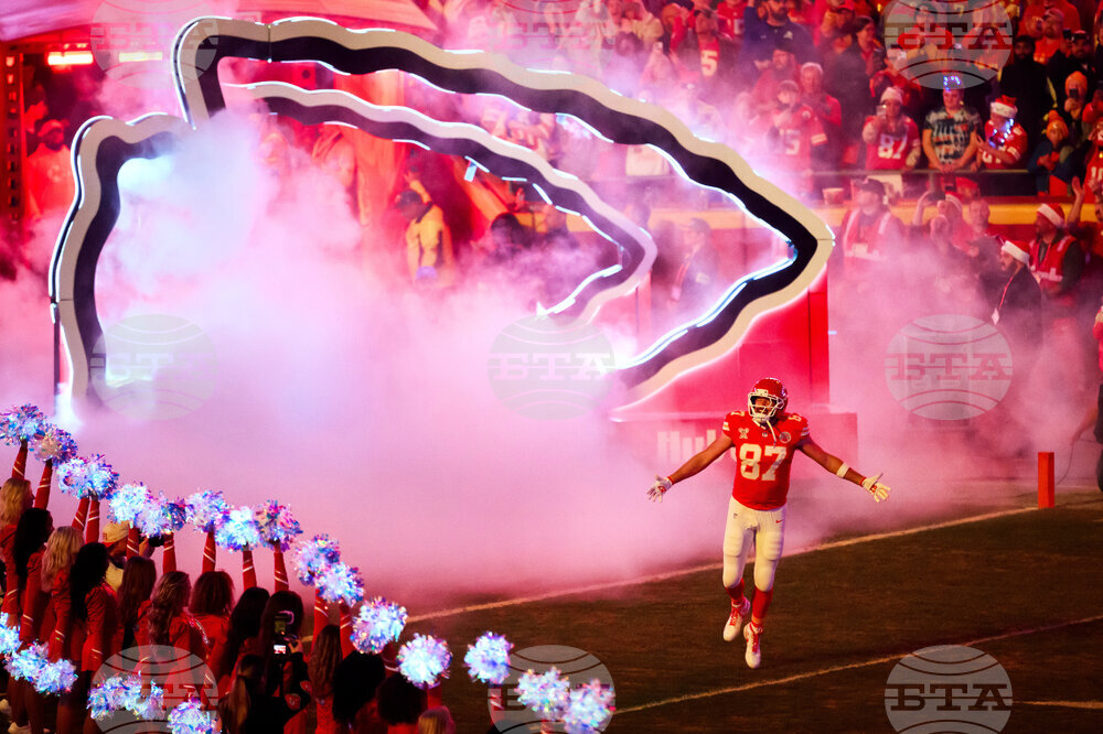Chiefs Kelce Football