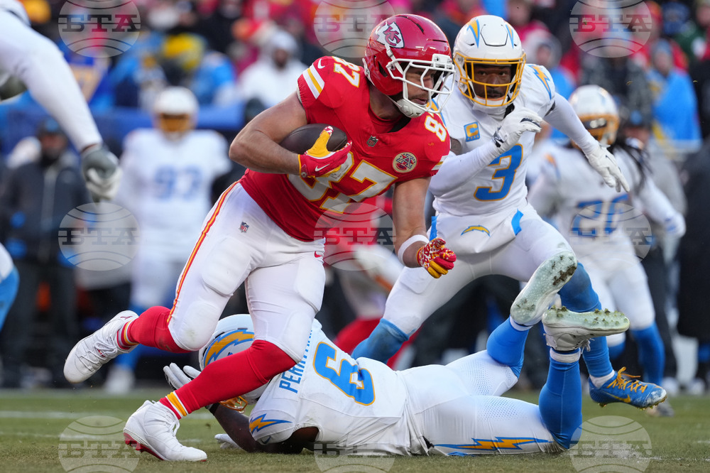 Chiefs Kelce Football