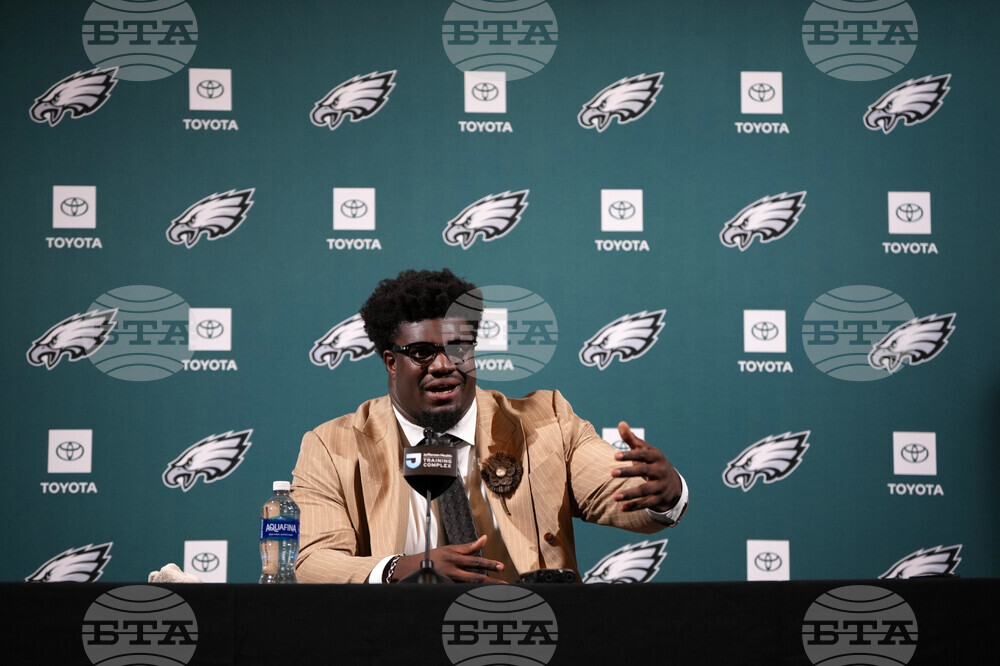 Eagles Davis Football