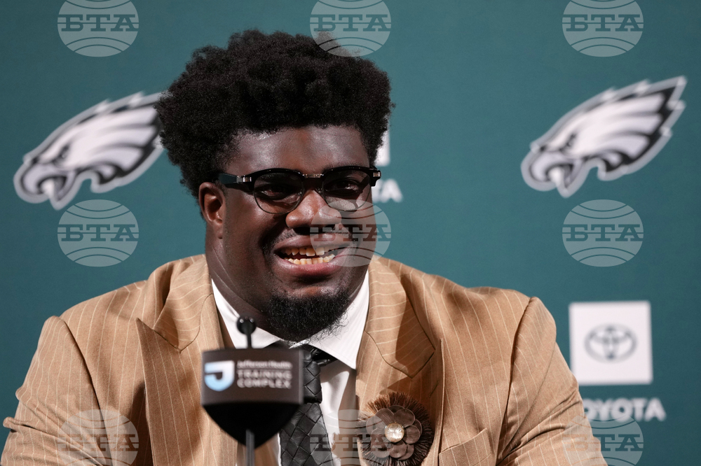 Eagles Davis Football