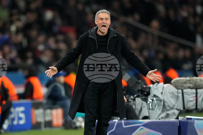 Луис Енрике е отказал предложението на Манчестър Юнайтед и ще преподпише с ПСЖ