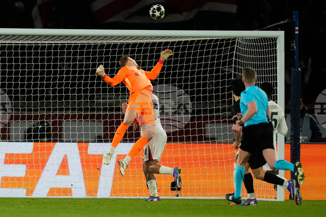 Пари Сен Жермен взе комфортен аванс срещу Челси