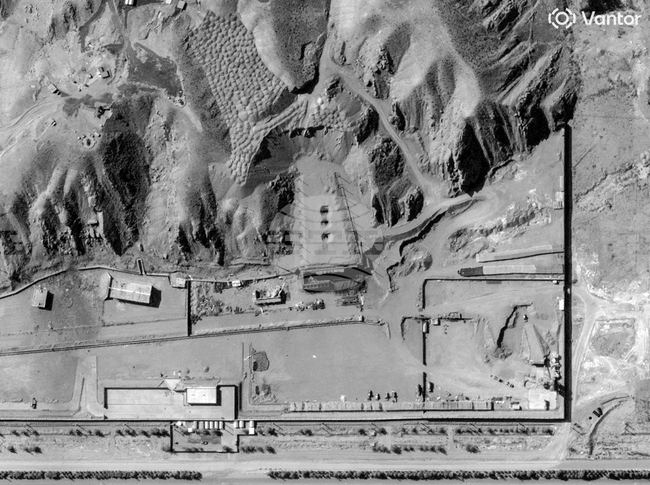 Израелската армия обяви, че е атакувала обект на иранската ядрена програма