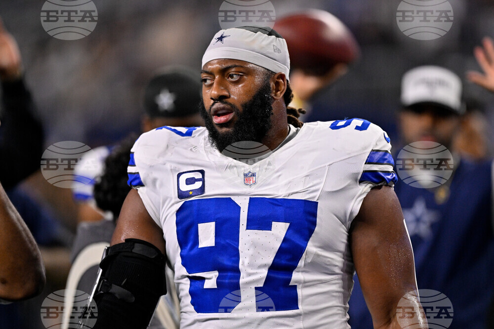 Cowboys 49ers Trade Football