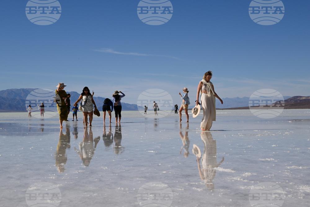 APTOPIX California Daily Life