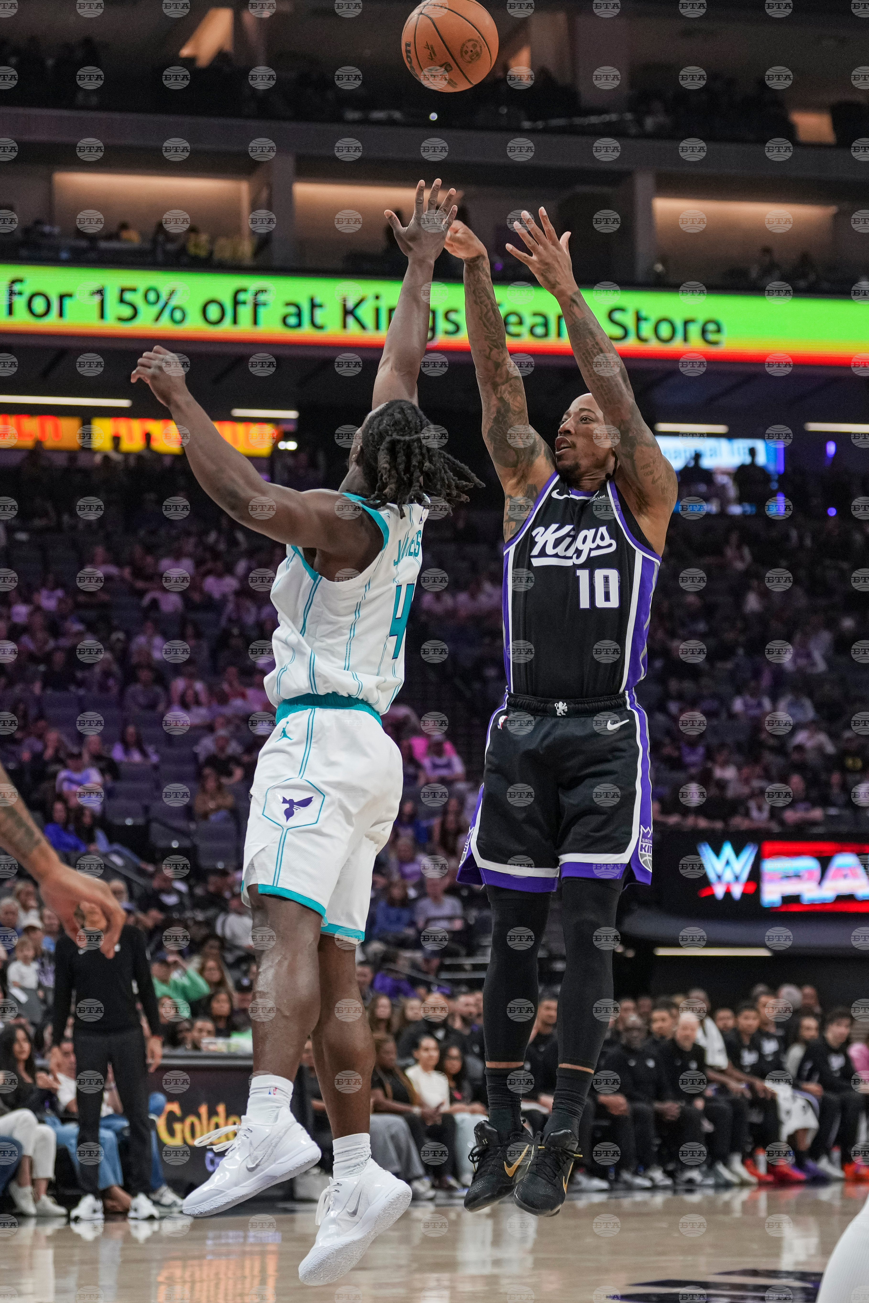 Hornets Kings Basketball
